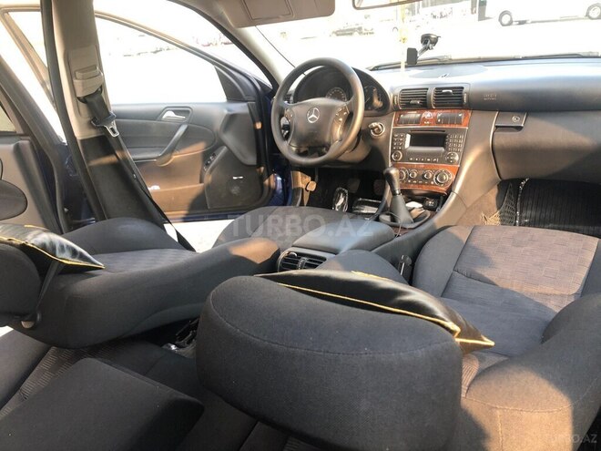 Mercedes C 220 2006, 281,000 km - 2.2 l - Bakı