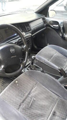 Opel Vectra 1996, 200,000 km - 2.0 l - Bakı