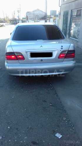 Mercedes E 200 2001, 361,000 km - 2.0 l - Bakı