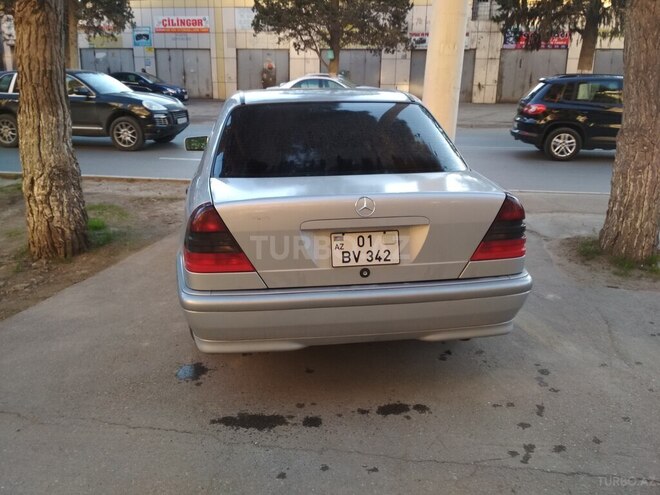 Mercedes C 200 2000, 251,950 km - 2.0 l - Bakı