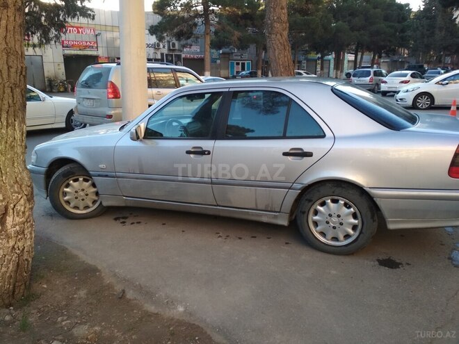 Mercedes C 200 2000, 251,950 km - 2.0 l - Bakı