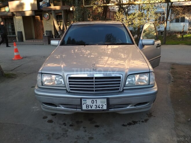 Mercedes C 200 2000, 251,950 km - 2.0 l - Bakı