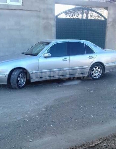 Mercedes E 200 2001, 361,000 km - 2.0 l - Bakı