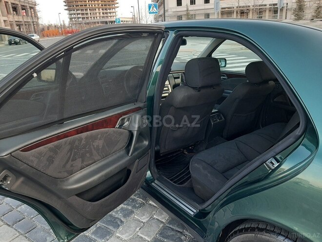 Mercedes E 240 1998, 202,231 km - 2.4 l - Bakı