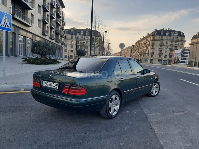 Mercedes E 240 1998, 202,231 km - 2.4 l - Bakı
