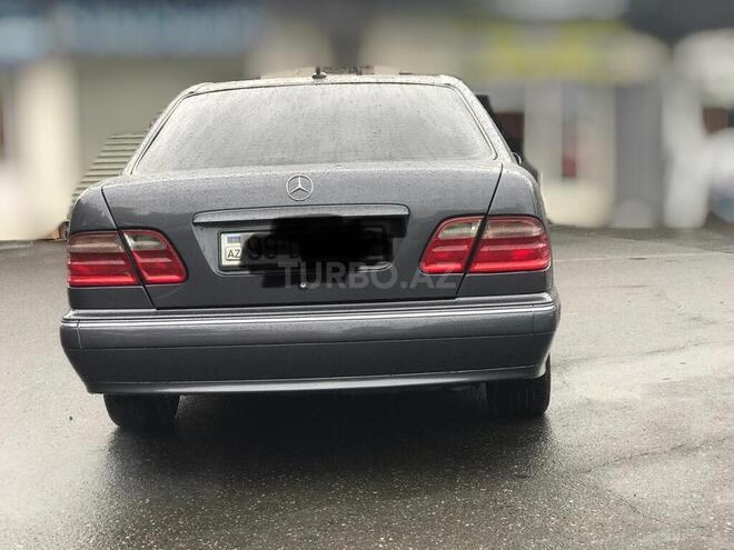 Mercedes E 220 1999, 341,000 km - 2.2 л - Bakı