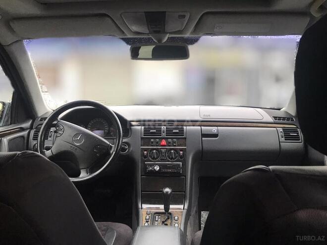 Mercedes E 220 1999, 341,000 km - 2.2 л - Bakı