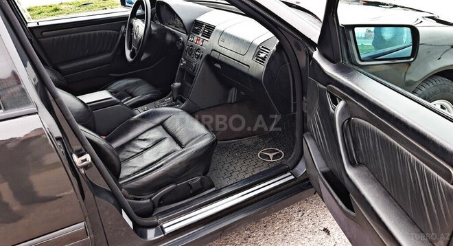 Mercedes C 220 1995, 283,000 km - 2.2 l - Bakı