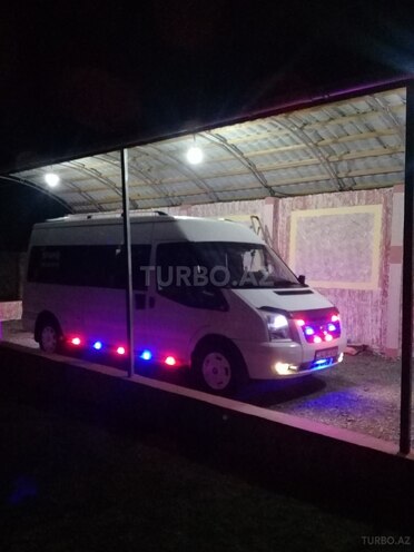 Ford Transit 2011, 817,000 km - 0.3 l - Qax