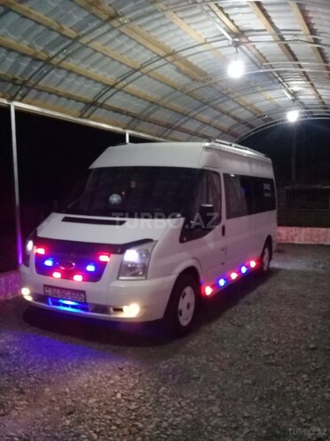 Ford Transit 2011, 817,000 km - 0.3 l - Qax