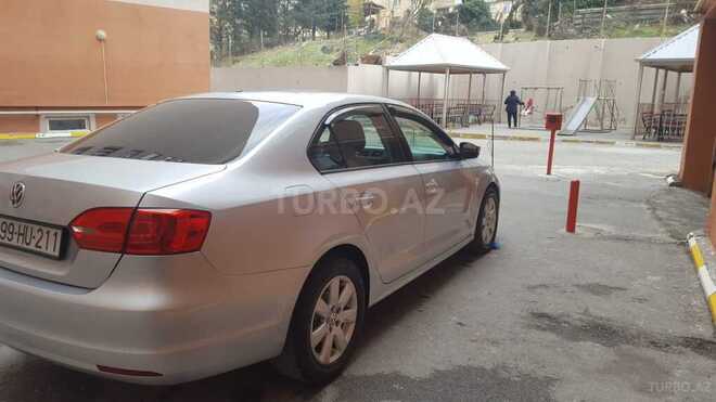 Volkswagen Jetta 2011, 82,000 km - 2.0 l - Bakı