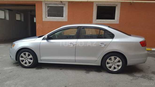 Volkswagen Jetta 2011, 82,000 km - 2.0 l - Bakı