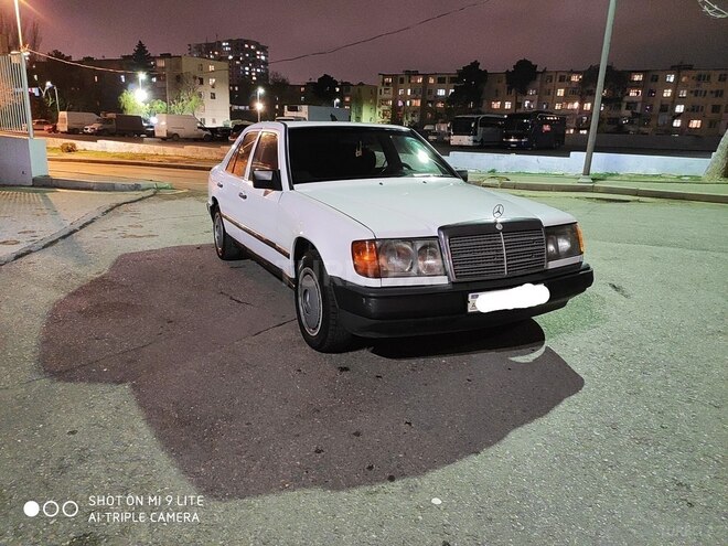Mercedes E 200 1989, 550,000 km - 2.0 l - Bakı