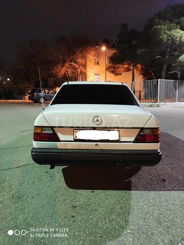 Mercedes E 200 1989, 550,000 km - 2.0 l - Bakı