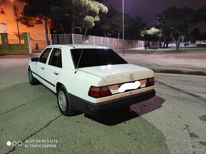 Mercedes E 200 1989, 550,000 km - 2.0 l - Bakı