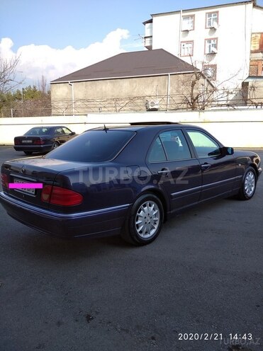 Mercedes E 230 1996, 278,000 km - 2.3 l - Zaqatala