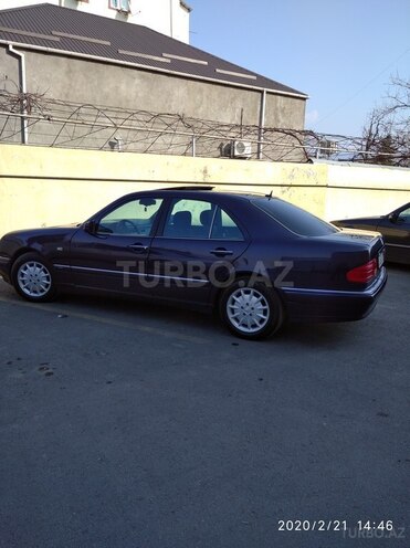 Mercedes E 230 1996, 278,000 km - 2.3 l - Zaqatala