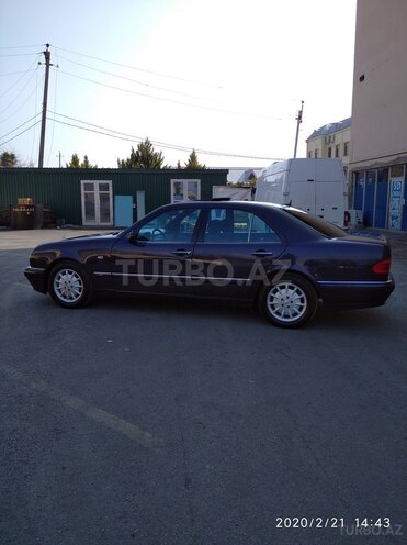 Mercedes E 230 1996, 278,000 km - 2.3 l - Zaqatala
