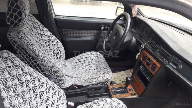 Mercedes 190 1992, 290,000 km - 2.0 l - Bakı