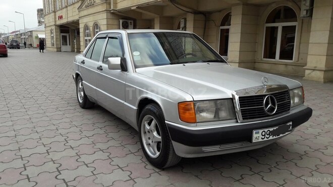 Mercedes 190 1992, 290,000 km - 2.0 l - Bakı