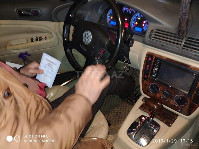 Volkswagen Passat 2004, 243,452 km - 1.8 л - Bakı