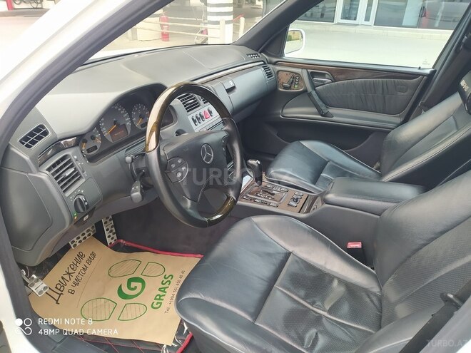 Mercedes E 320 2000, 200,000 km - 3.2 l - Bakı