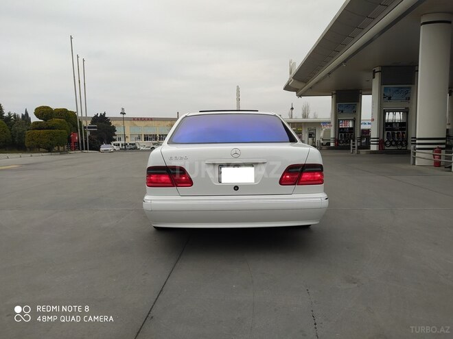 Mercedes E 320 2000, 200,000 km - 3.2 l - Bakı