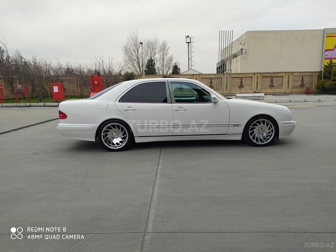 Mercedes E 320 2000, 200,000 km - 3.2 l - Bakı