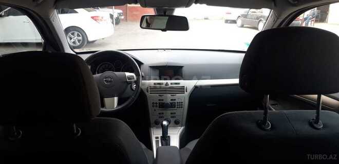 Opel Astra 2007, 180,000 km - 1.8 л - Gəncə