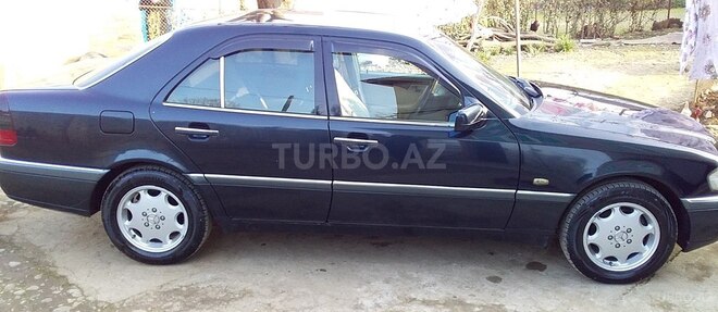 Mercedes C 220 1996, 480,000 km - 2.2 l - Masallı