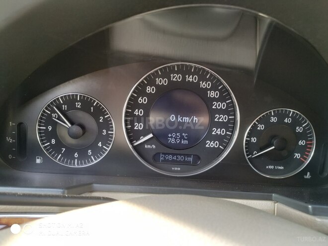Mercedes E 240 2005, 298,000 km - 2.6 л - Bakı