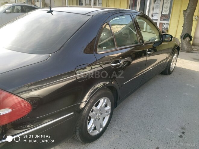 Mercedes E 240 2005, 298,000 km - 2.6 л - Bakı