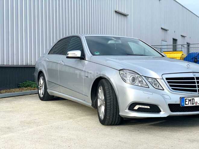 Mercedes E 220 2009, 201,876 km - 2.2 l - Bakı