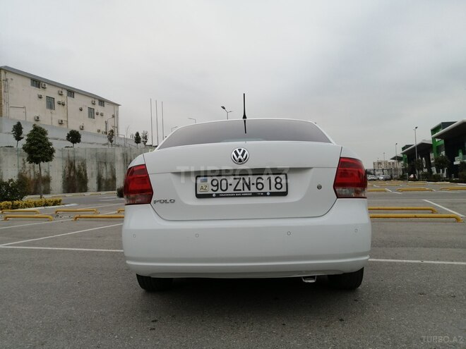 Volkswagen Polo 2015, 154,000 km - 1.6 l - Bakı