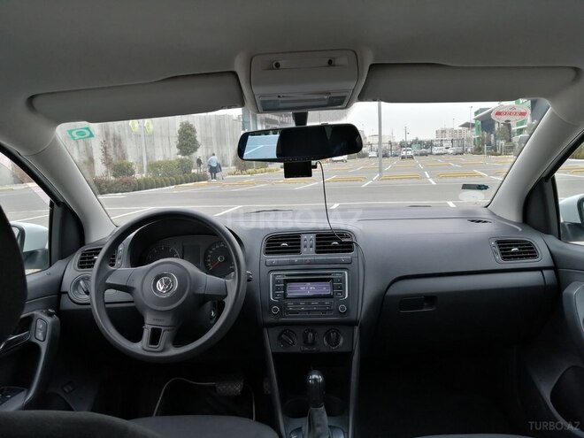 Volkswagen Polo 2015, 154,000 km - 1.6 l - Bakı