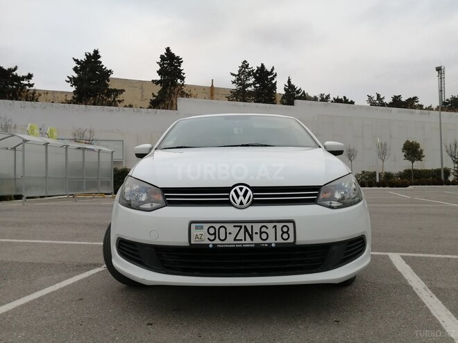 Volkswagen Polo 2015, 154,000 km - 1.6 l - Bakı