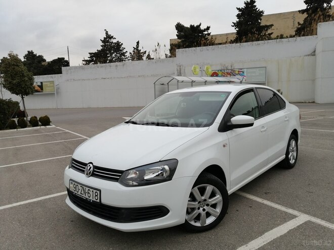 Volkswagen Polo 2015, 154,000 km - 1.6 l - Bakı