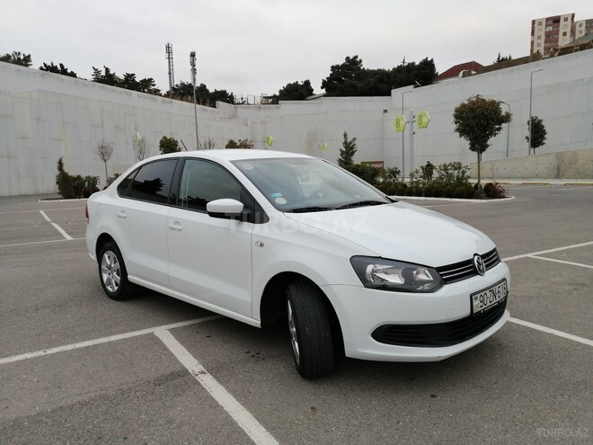 Volkswagen Polo 2015, 154,000 km - 1.6 l - Bakı