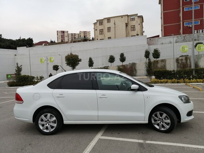 Volkswagen Polo 2015, 154,000 km - 1.6 l - Bakı