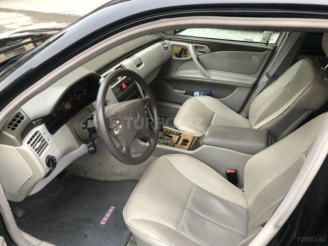 Mercedes E 320 2002, 380,000 km - 3.2 l - Bakı