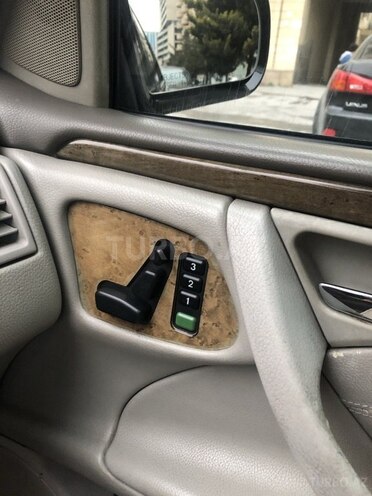 Mercedes E 320 2002, 380,000 km - 3.2 l - Bakı