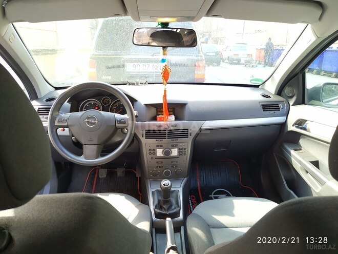 Opel Astra 2006, 160,000 km - 1.3 l - Bakı