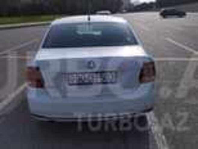 Volkswagen Polo 2015, 41,000 km - 1.6 l - Bakı