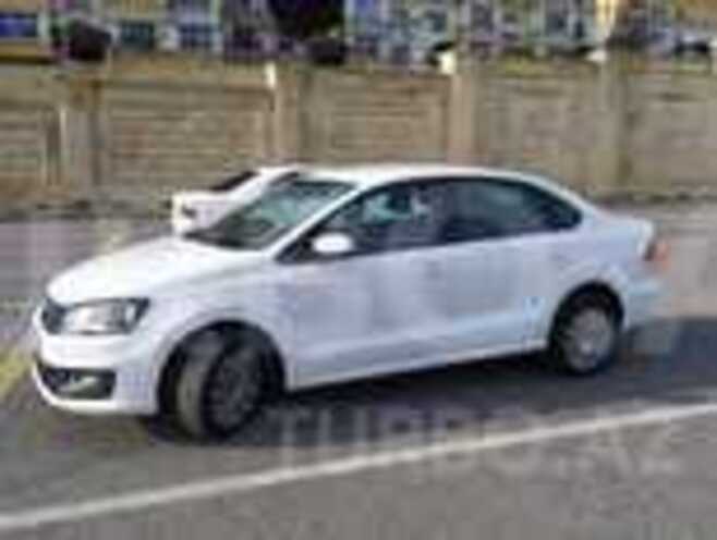 Volkswagen Polo 2015, 41,000 km - 1.6 l - Bakı
