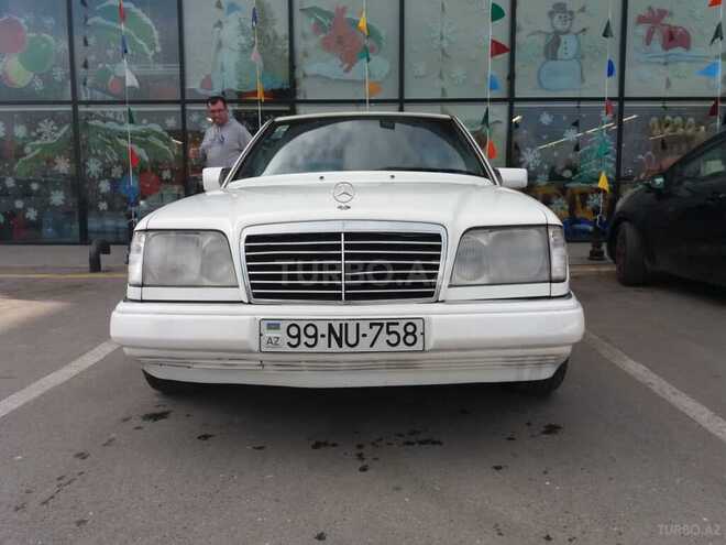 Mercedes E 320 1995, 321,000 km - 3.2 l - Bakı