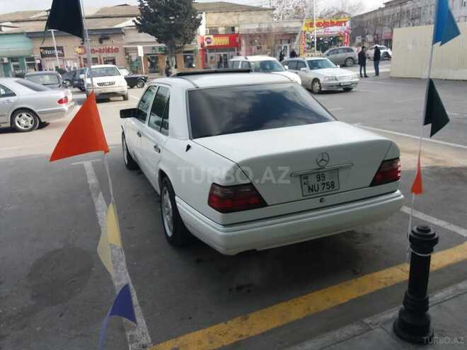 Mercedes E 320 1995, 321,000 km - 3.2 l - Bakı