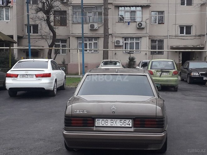 Mercedes 190 1990, 300,000 km - 2.0 l - Bakı