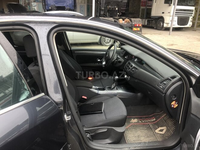 Renault Laguna 2010, 185,000 km - 1.5 л - Bakı