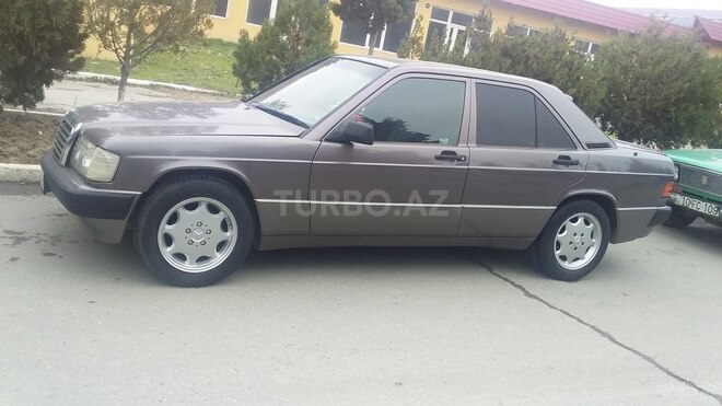 Mercedes 190 1993, 235,000 km - 1.8 л - Sumqayıt