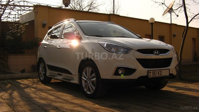Hyundai ix35 2010, 150,000 km - 2.4 l - Salyan